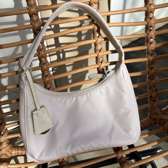 Nylon Prada Re-edition 2000 mini bag - white - used - Picture 5 of 7